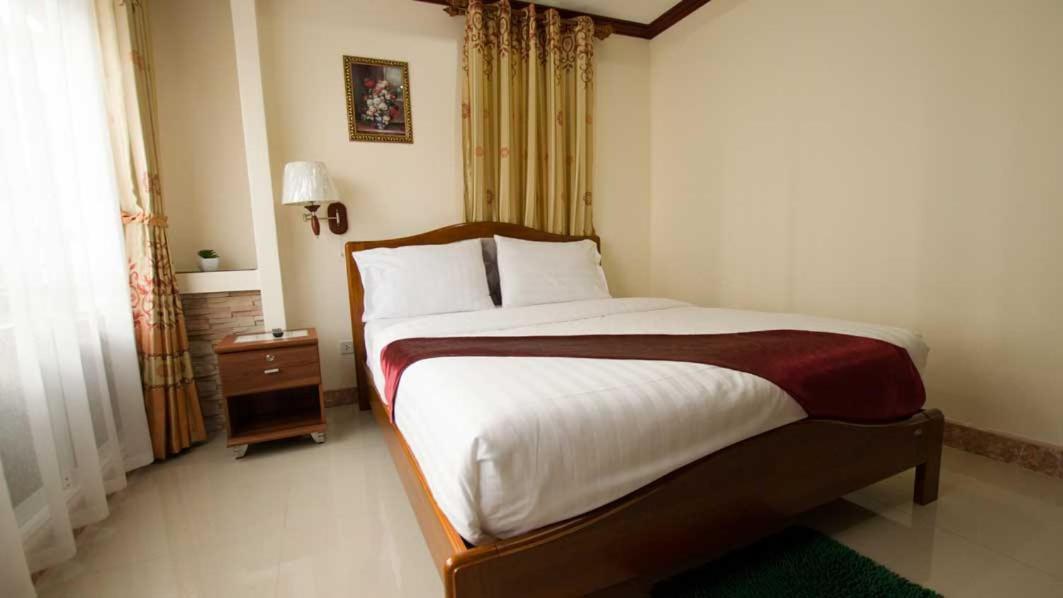 Bluebird Inn Pattaya Luaran gambar