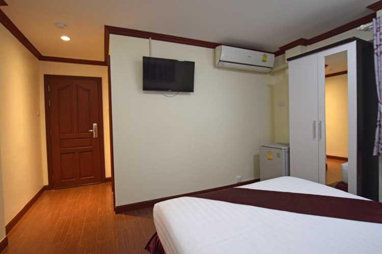 Bluebird Inn Pattaya Luaran gambar